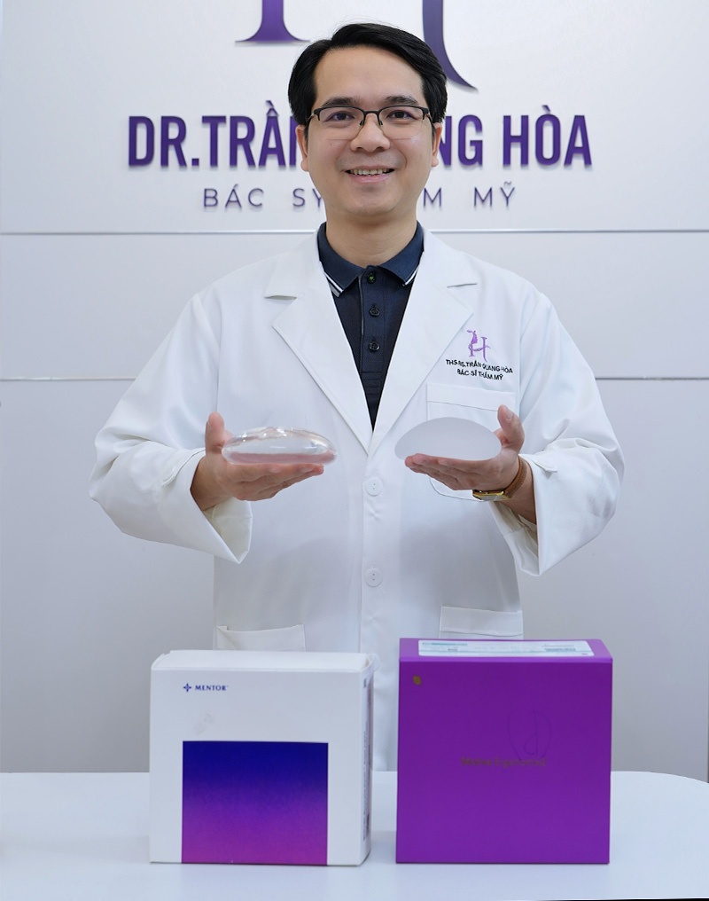 so-sanh-tui-nguc-ergonomix-2-va-mentor-boost-dr-hoa